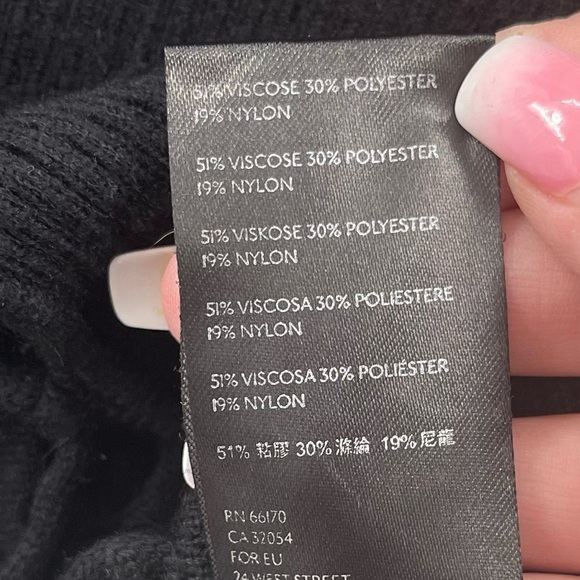 Urban Outfitters Black Y2K Grunge Square Neck Lace Up Cropped Sweater Size Small - Picture 4 of 6